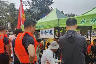 皇马跟队：何塞卢因脚踝问题出战存疑，贝林厄姆开始跑动和触球